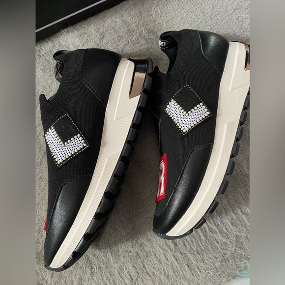 KARL LAGERFELD PARIS Women's Meadow Graphic Slip-On Sneakers - Picture 11 of 13